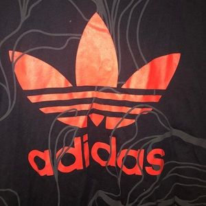 Adidas Trefoil T shirt black and red size 8